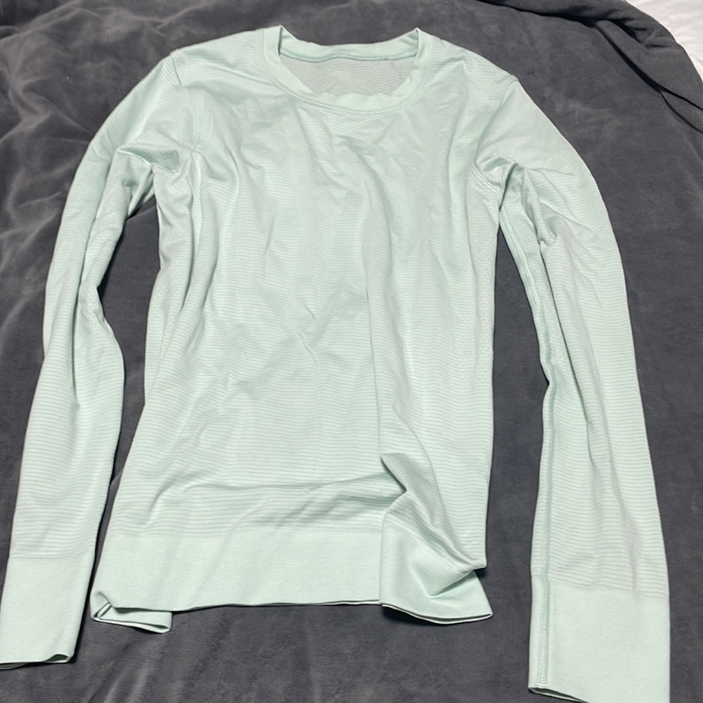lululemon swiftly tech long sleeve size 4
